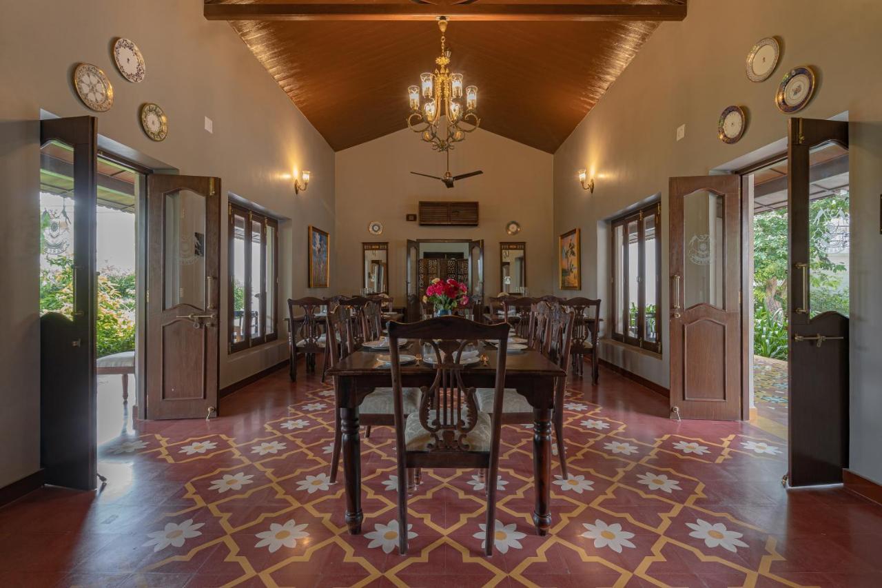 Tree Of Life Darbargadh Dared Hotel Бхавнагар Екстериор снимка